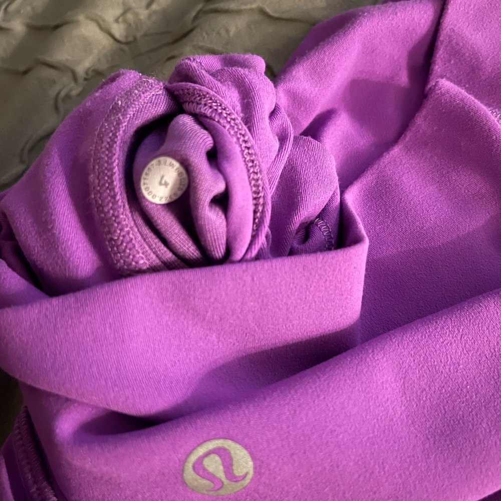 ❗️PRICE IS FIRM❗️Lululemon Align HR Crop 21” - Picture 5 of 5